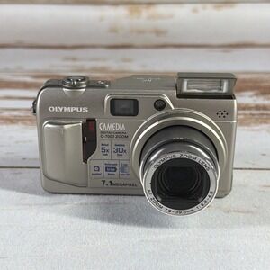 Olympus Camedia C-7000 Zoom 7.1MP Digital Camera - Silver